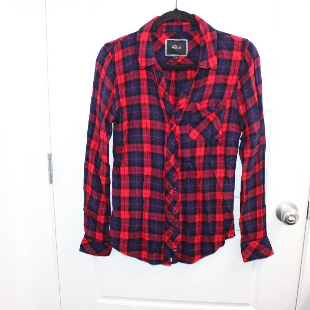 3/$30 Rails Plaid Long Sleeve Button Down Shirt Size XSmall Red And Navy